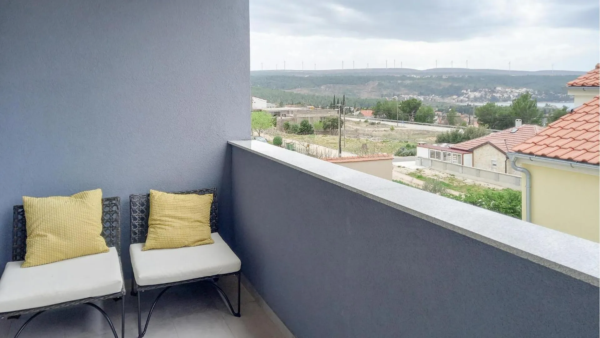 1 Bedroom Beautiful Apartment In Gornji Karin