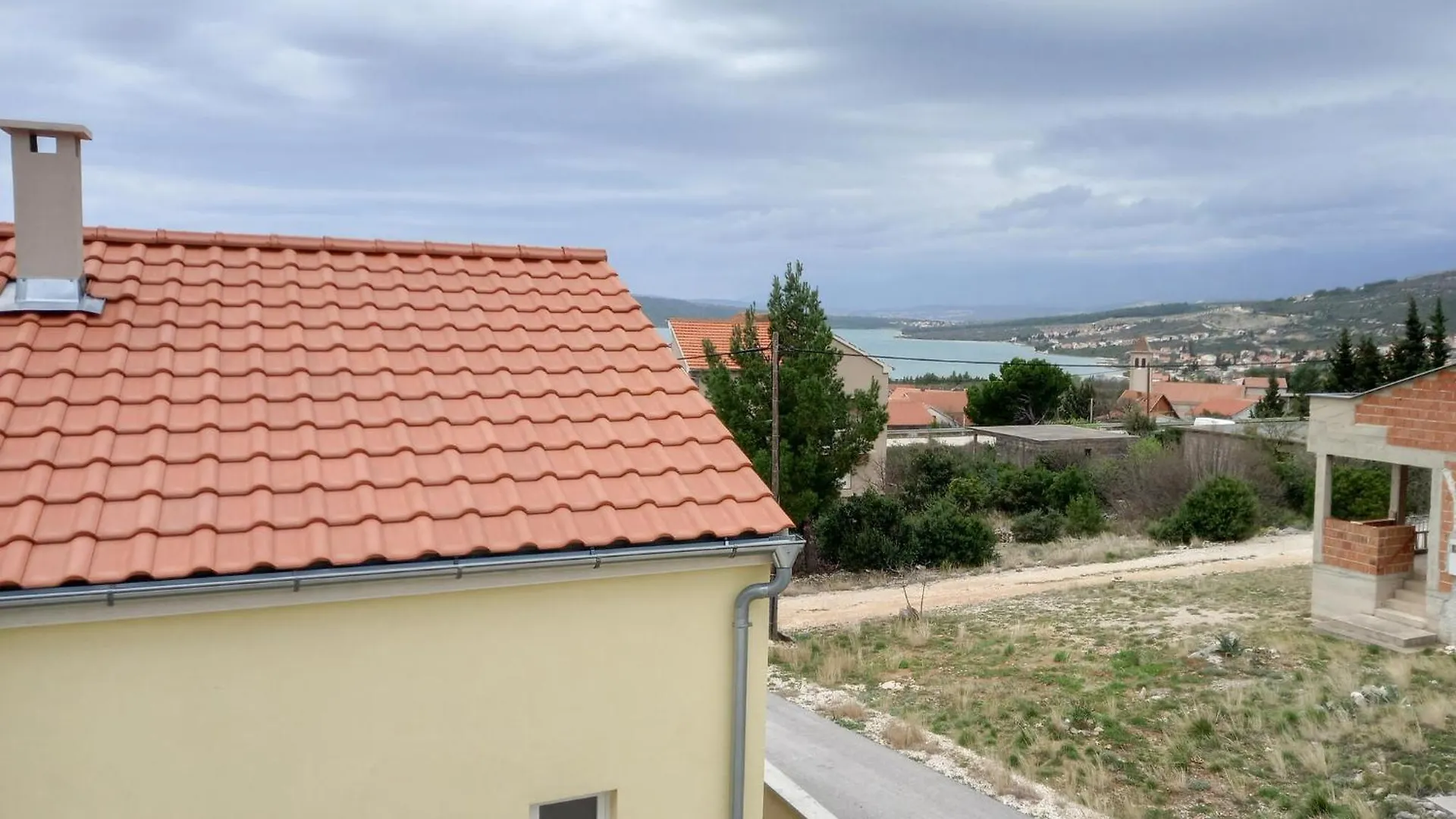 1 Bedroom Beautiful Apartment In Gornji Karin